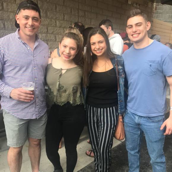 Meet your Posher, Andrea - Picture 1 of 1